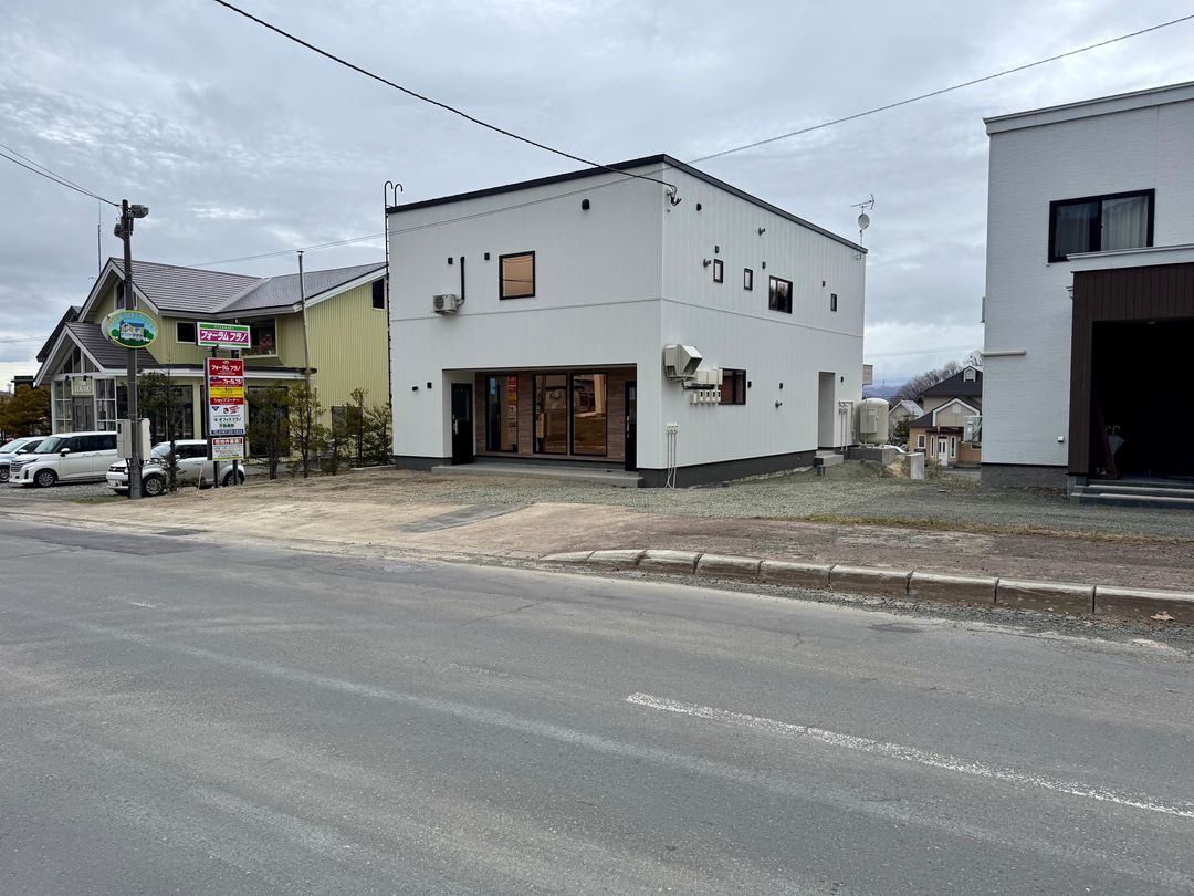 New Commercial & Residential Building in Kitanomine, Furano - Thumbnail 4
