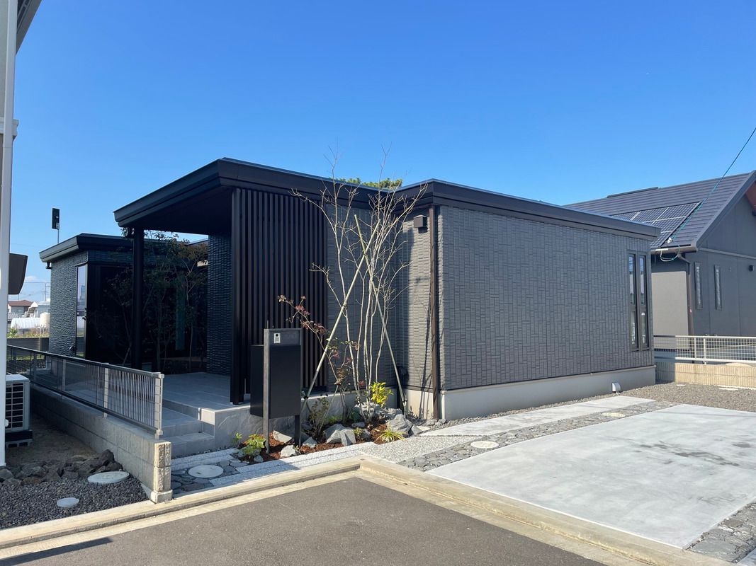 New Build Houses in Niihama Ehime: 4LDK & 3LDK with Walk-in Closets - Thumbnail 2