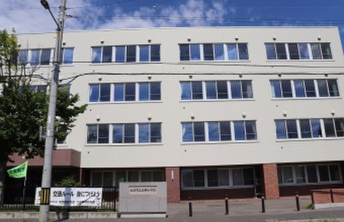Sapporo Land for Sale: 208.54m² Plot in Shiroishi with Building Condition - Thumbnail 4