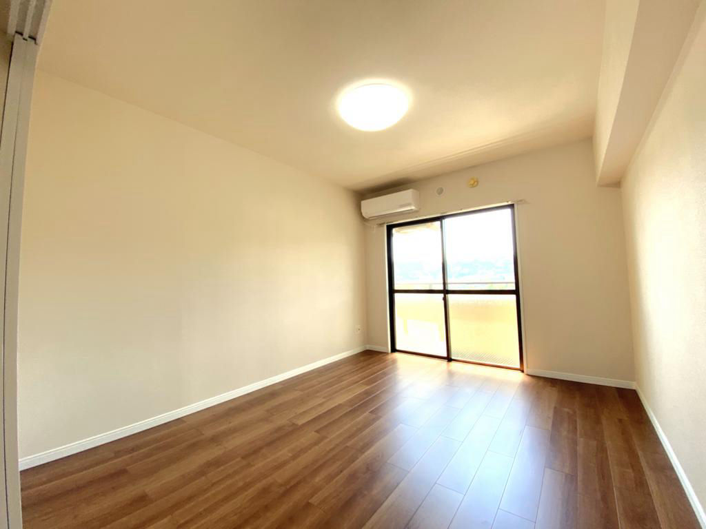 2DK Apartment in Ome City, Tokyo - Thumbnail 4