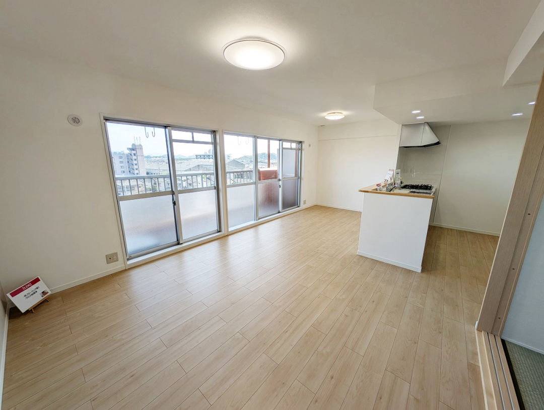 3LDK Apartment in Matsuyama with Balcony - Thumbnail 2