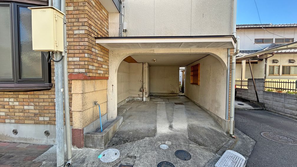4LDK House for Sale in Matsuyama's Izumi Minami District - Thumbnail 3