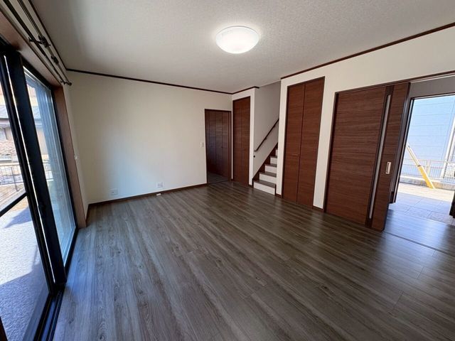 Modern 3LDK Detached House in Miyazaki City with Garden - Thumbnail 3