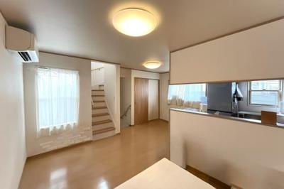 3LDK Detached House in Katano City with Carport and Balcony — Image 22, Katano, Osaka