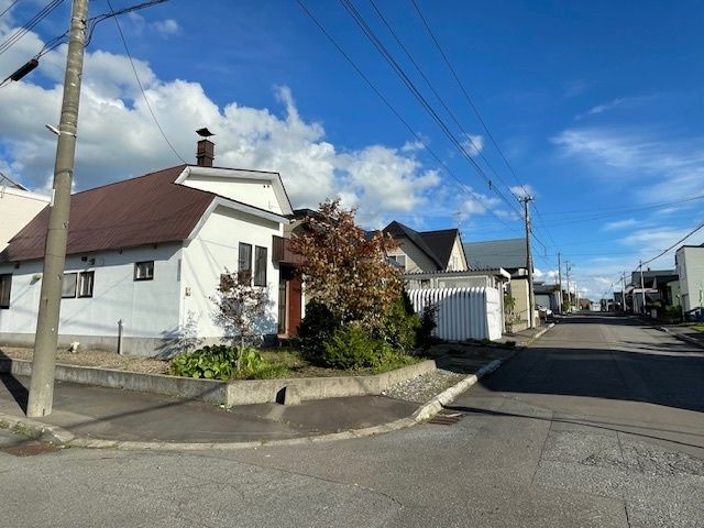 4LDK Corner Lot House for Sale in Asahikawa, Hokkaido - Thumbnail 4