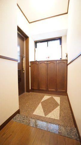3LDK Apartment for Sale in Yokkaichi, Mie - 68.65m² with Garden — Front_door, Yokkaichi, Mie