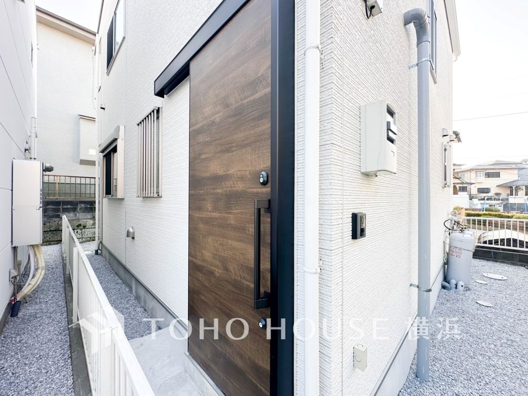 Modern 2SLDK House Near Hope Hills Station in Yokohama - Image 1