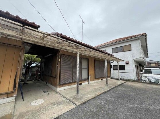 Two Single-Story Houses for Sale in Sakae Town, Chiba - Thumbnail 2