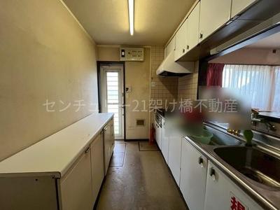7LDK House in Kozai, Shizuoka - Spacious Family Home — Image 3, Kosai, Shizuoka