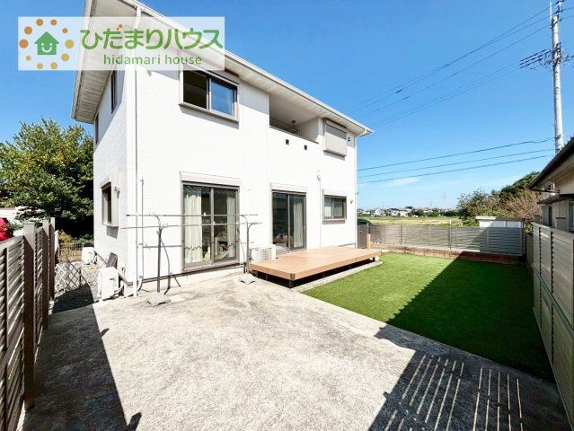 4LDK Family House in Toride City with Garden and Parking - Thumbnail 3