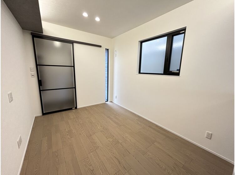 1LDK House for Sale in Komatsu City, Ishikawa - Thumbnail 3