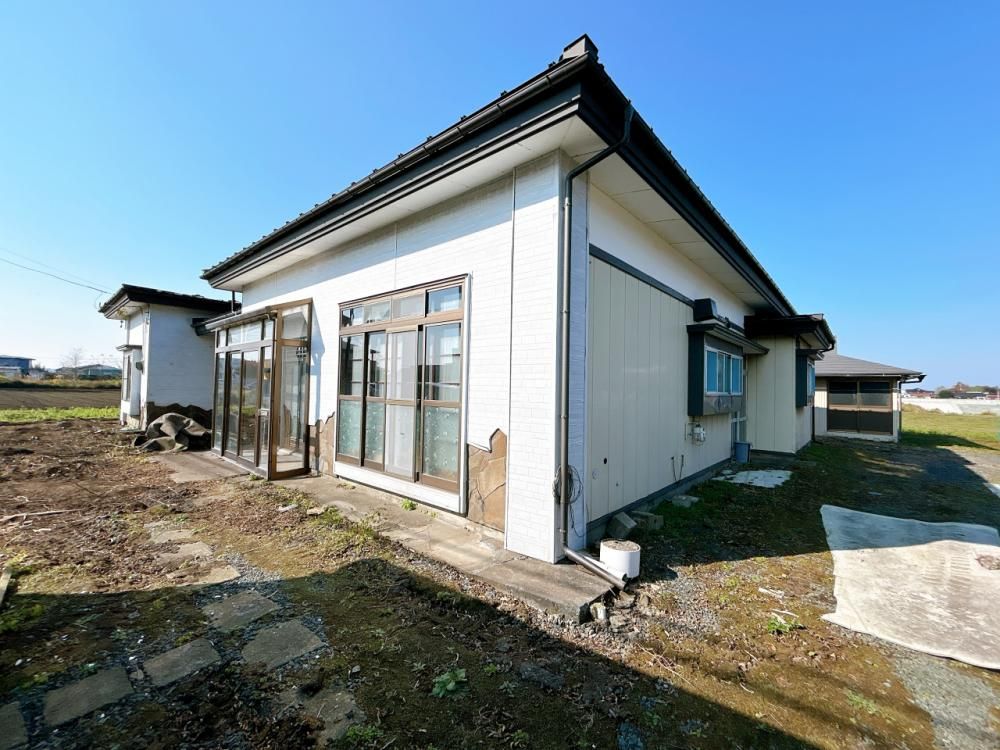 Renovated 5LDK House in Hachinohe with Seismic Upgrades - Thumbnail 2
