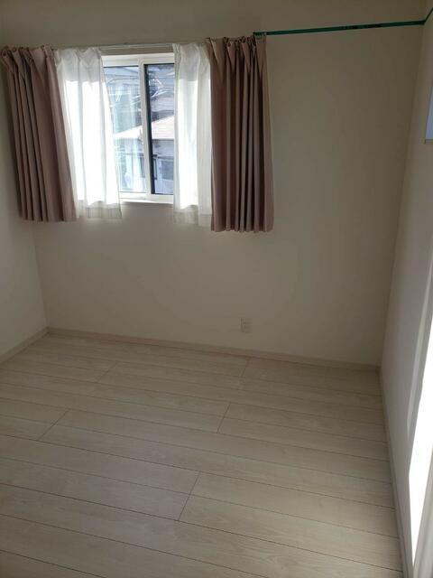 Modern 3SLDK House with Mountain Views in Kitakyushu - Thumbnail 3