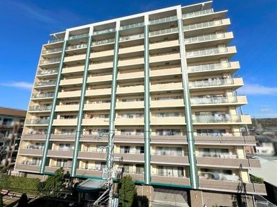 Maison d'Or Tamateyama 3LDK Apartment for Sale in Osaka — Image 1, Kashiwara, Osaka