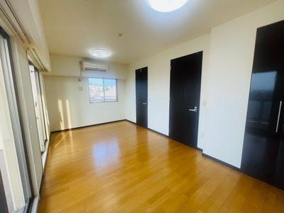 Maison d'Or Tamateyama 3LDK Apartment for Sale in Osaka — Image 1, Kashiwara, Osaka