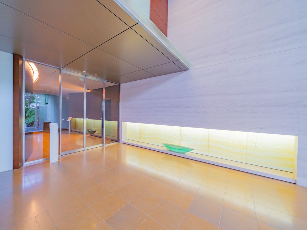 1LDK Apartment for Sale in Park Court Akasaka The Tower, Minato - Thumbnail 2