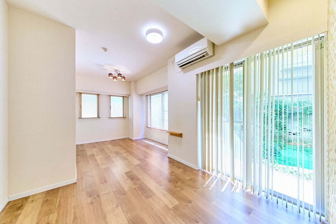 1LDK Apartment with Private Garden in Ōta, Tokyo - Thumbnail 4