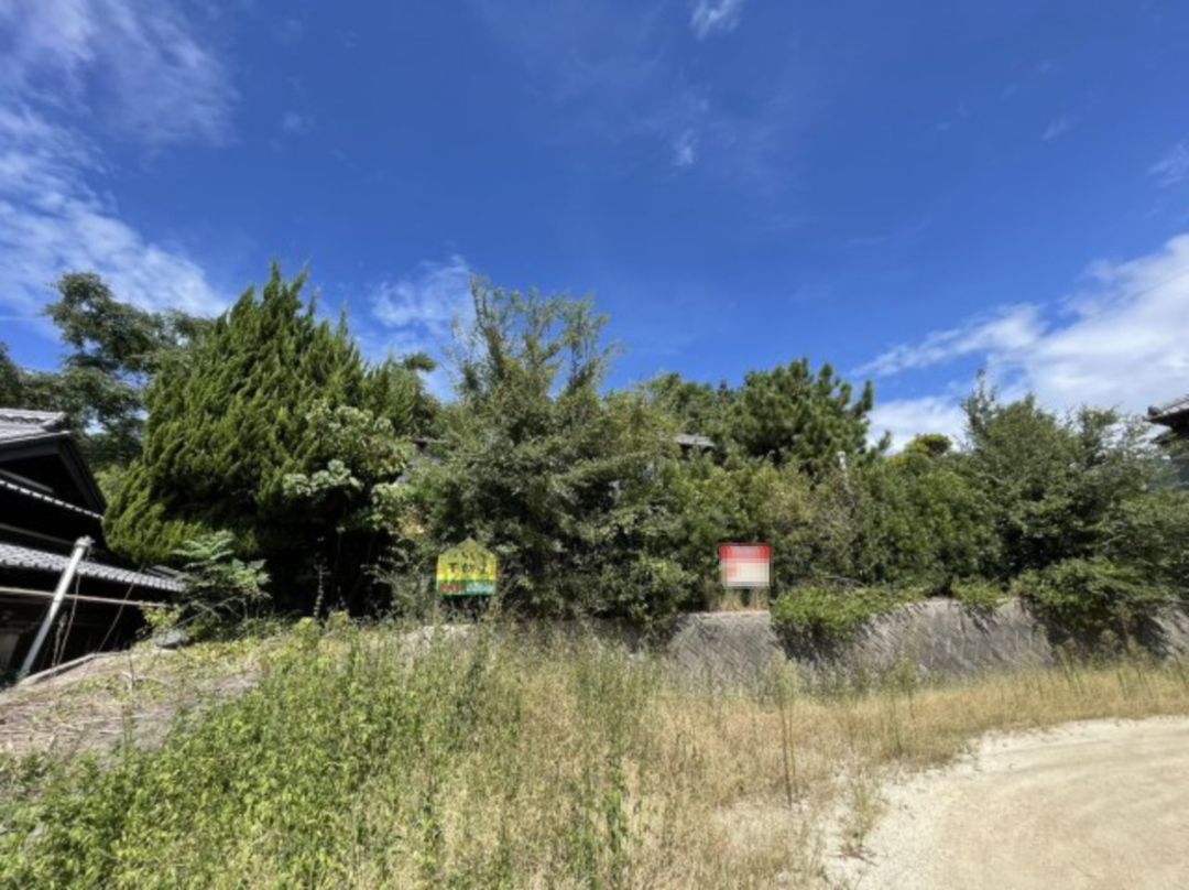 Land with Old House in Nio, Mitoyo City, Kagawa Prefecture - Thumbnail 3