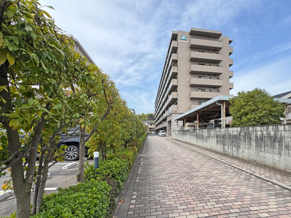 3LDK Apartment for Sale in Fukuyama City, Hiroshima Prefecture - Thumbnail 4