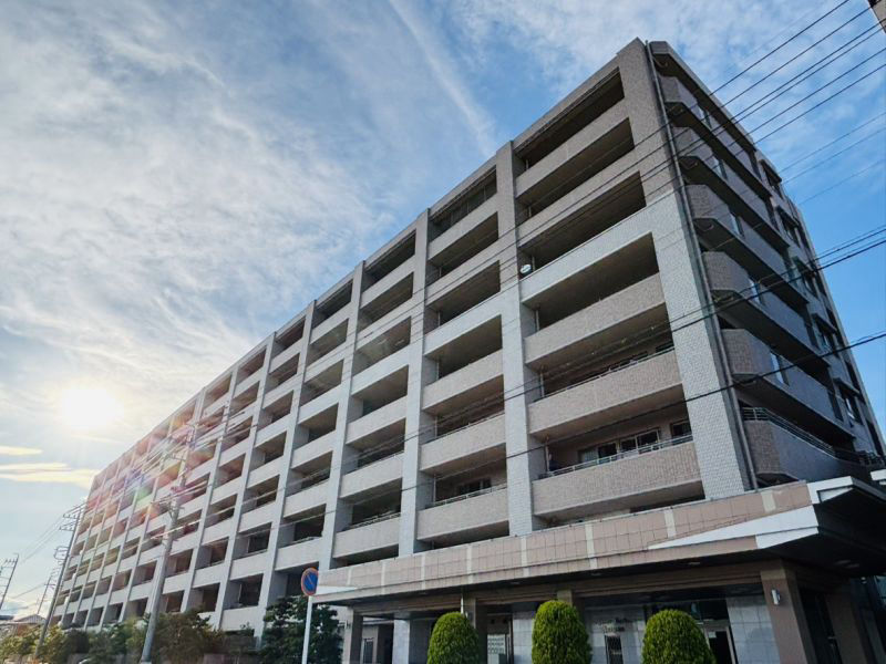 3LDK Apartment in Inazawa with South-Facing Balcony - Thumbnail 3