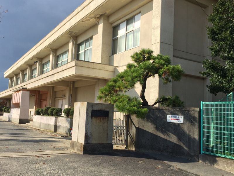 3LDK Apartment in Inazawa with South-Facing Balcony - Thumbnail 2