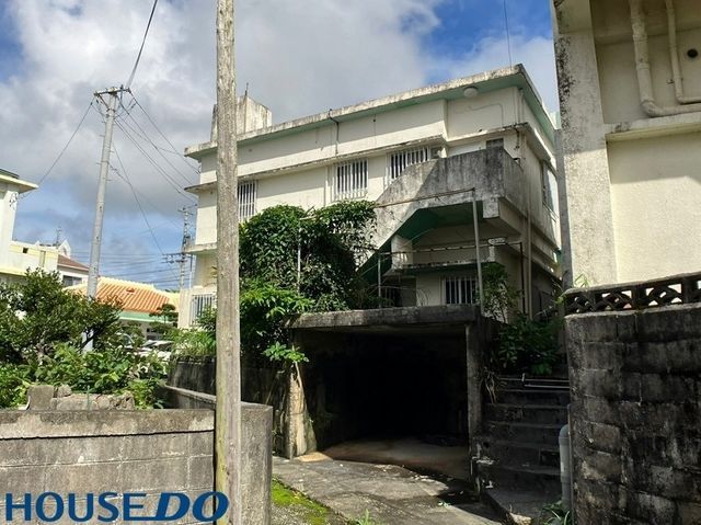 5LDK Mixed-Use Property in Ginowan, Okinawa with Commercial Space - Thumbnail 3