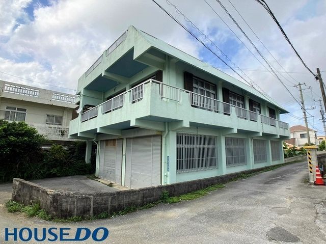 5LDK Mixed-Use Property in Ginowan, Okinawa with Commercial Space - Thumbnail 2
