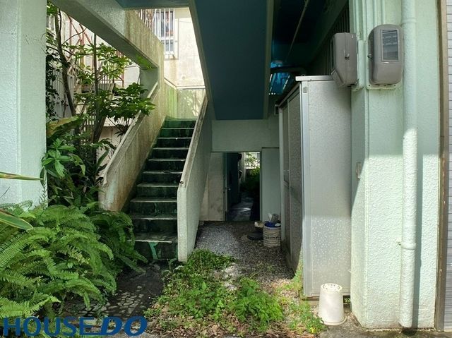 5LDK Mixed-Use Property in Ginowan, Okinawa with Commercial Space - Thumbnail 4