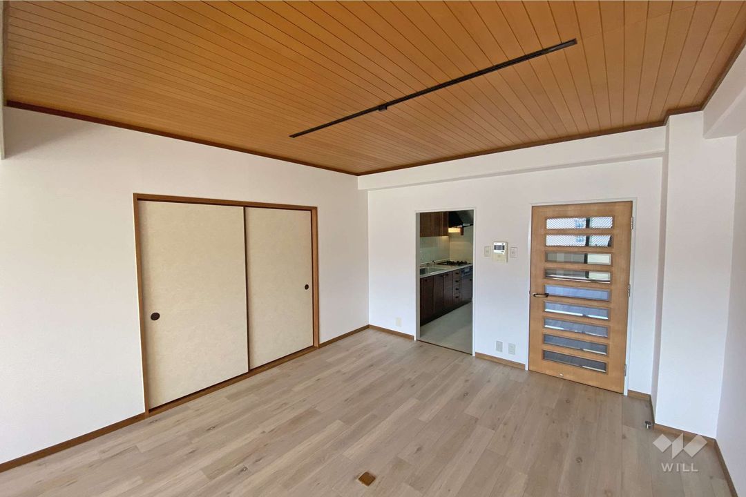 Renovated 3LDK Apartment Near Koshien Station, Nishinomiya - Thumbnail 3