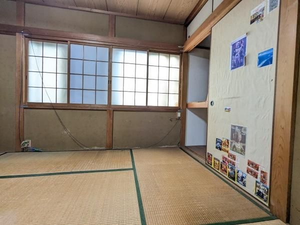 Wooden 3DK House for Sale in Kamigyo Ward, Kyoto - Thumbnail 2