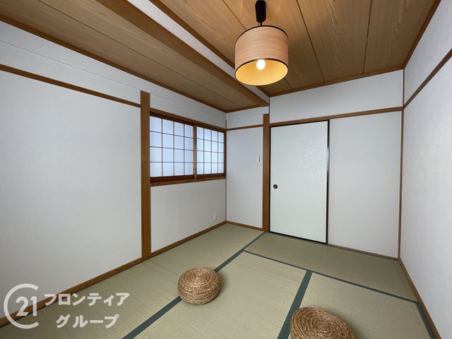 Renovated 5LDK House for Sale in Yamashina, Kyoto - Thumbnail 4