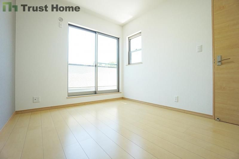 4LDK House in Nishinomiya with Parking for 4 Vehicles - Thumbnail 4