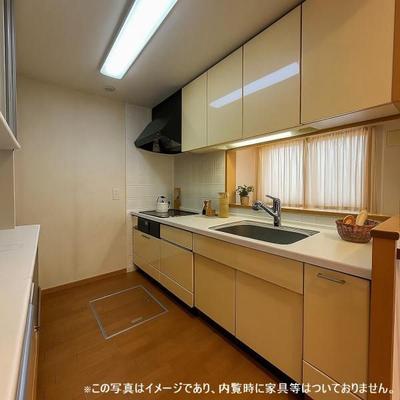 2LDK Apartment in Central Hills Nishi-Yamato, Nara — Image 1, Kamimaki, Nara