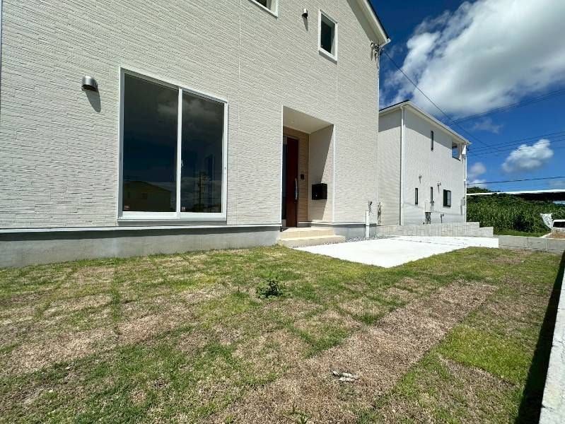 4LDK House for Sale in Cradle Garden, Nanjo City, Okinawa - Main Image
