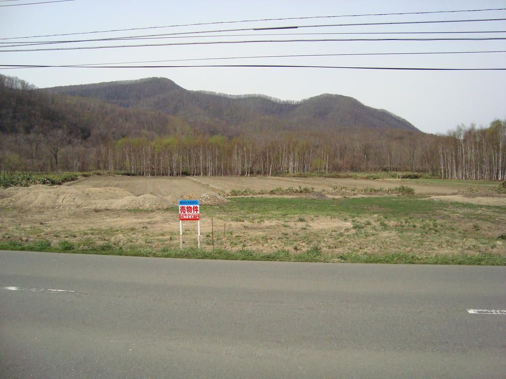 Large Vacant Land Plot in Akaiagawa Village, Hokkaido - Thumbnail 4