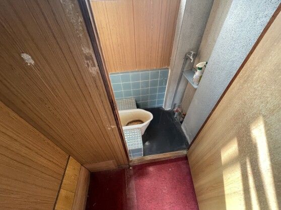 Rent Former Clinic in Katsuraqi Town, Wakayama - 599 sqm Spacious 11DK - Thumbnail 4
