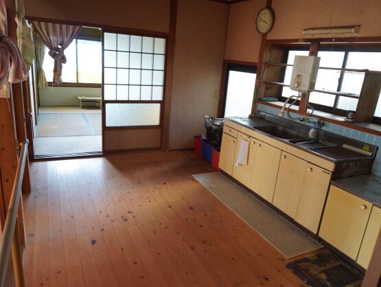 1980 Wooden House for Sale in Unzen City, Nagasaki - Thumbnail 3