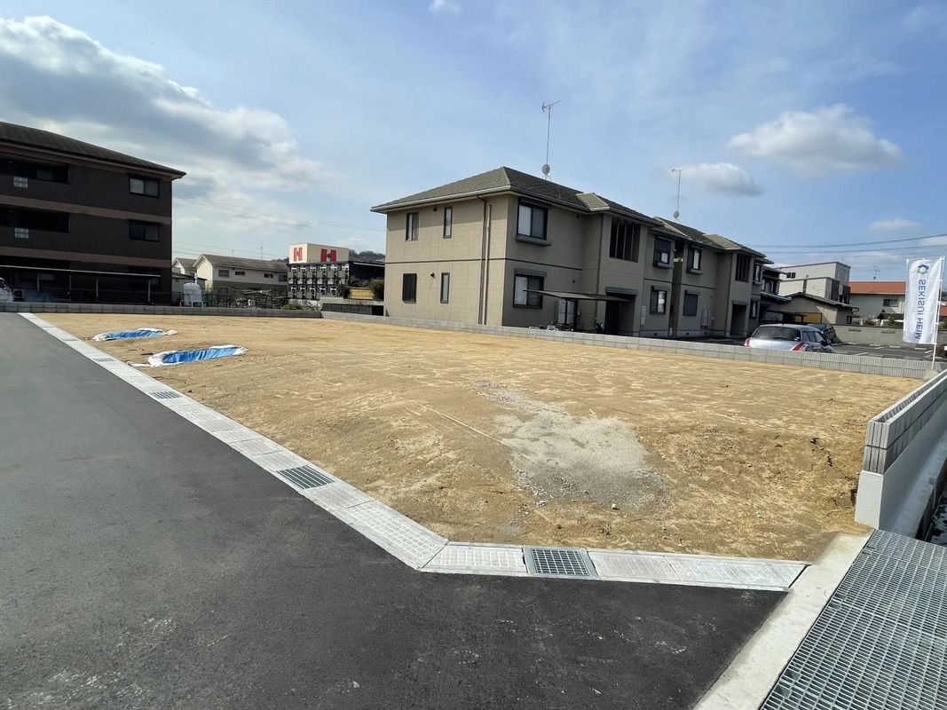 Spacious Buildable Land Plots in Family-Friendly Fukuyama - Thumbnail 2