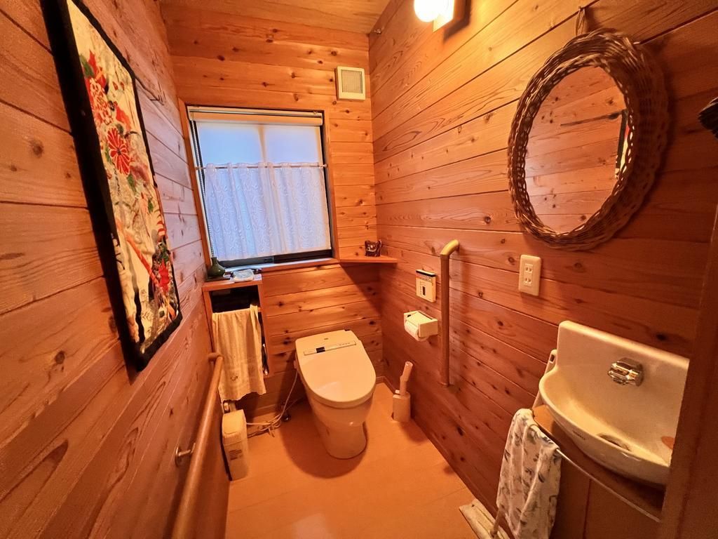 4LDK House for Sale with Mountain Views in Hokuto City - Thumbnail 4