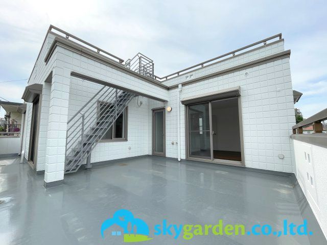 Renovated 4LDK House in Fujisawa with Rooftop Terrace - Thumbnail 2