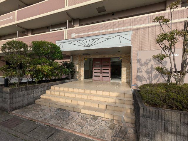4LDK Apartment for Sale in Utsunomiya with Roof Balcony - Thumbnail 2