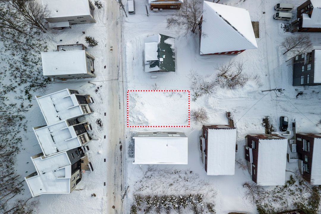 Land for Sale in Niseko Hirafu, 231 sqm with Mountain Views - Thumbnail 3