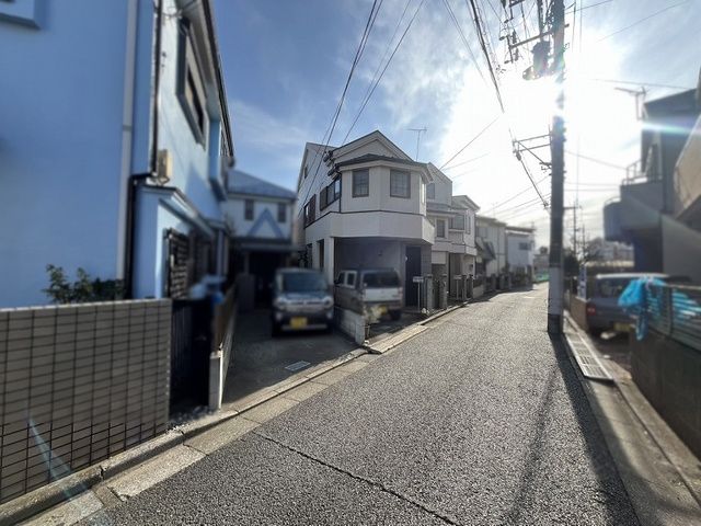 3LDK House in Nerima with Recent Renovations Near Hoya Station - Thumbnail 2