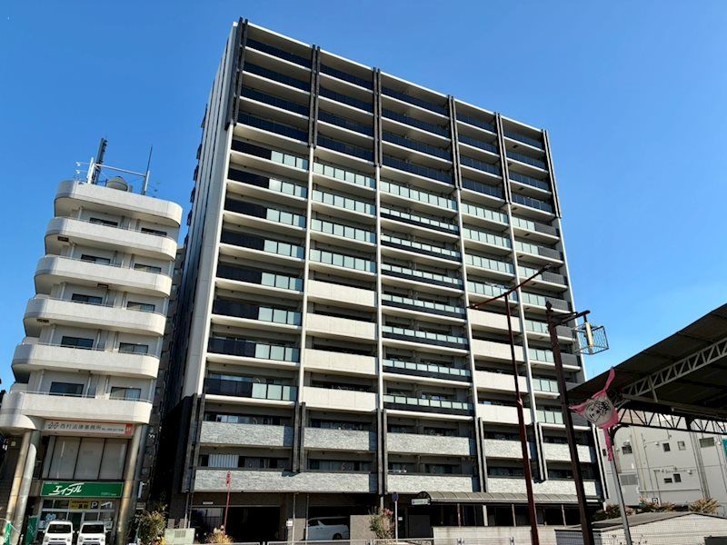 Presence Lodge Yokkaichi Suwacho II 3LDK Apartment for Sale - Thumbnail 2