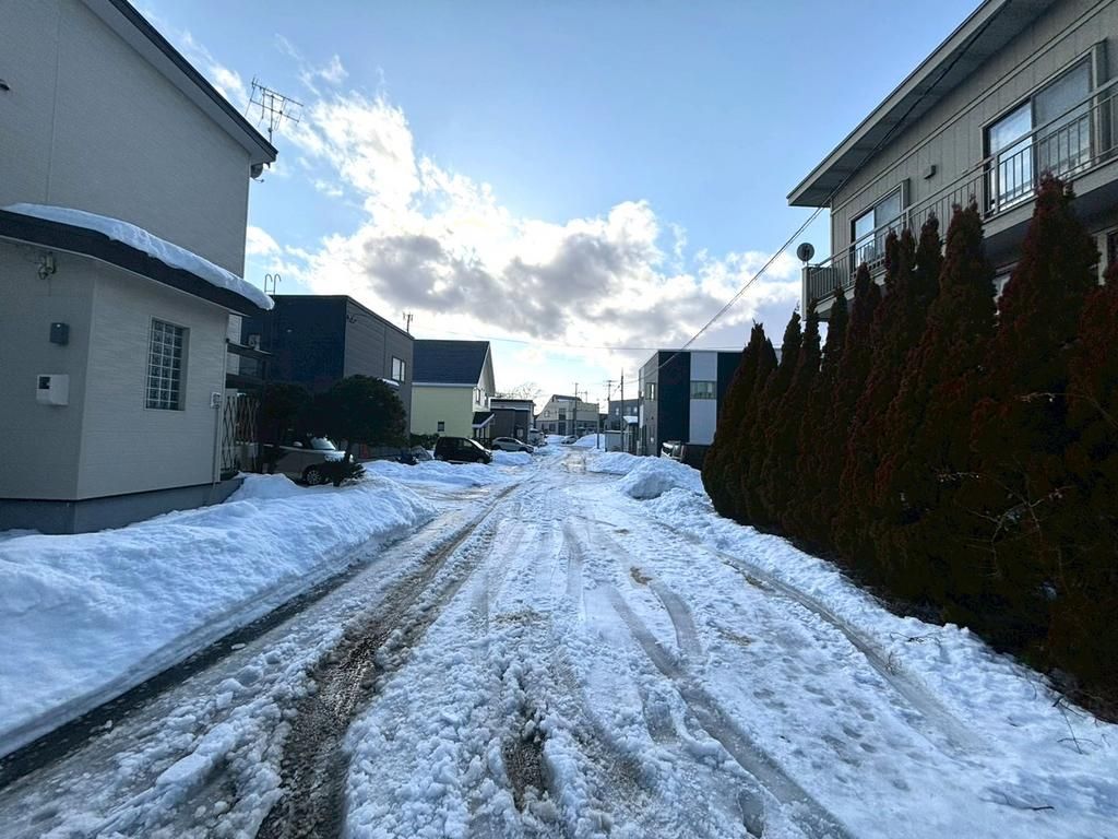 Renovated 4LDK House in Ebetsu Hokkaido with Tax Incentives - Thumbnail 4