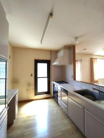 3SLDK Two-Generation Home in Kitakyushu with Duplicate Facilities — Image 4, Yahatahigashi, Fukuoka