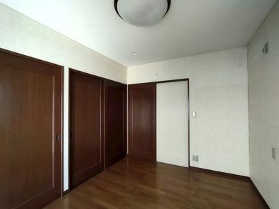 3SLDK Two-Generation Home in Kitakyushu with Duplicate Facilities — Image 3, Yahatahigashi, Fukuoka