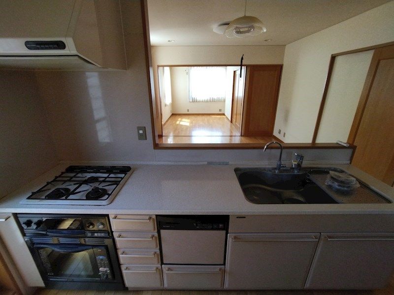 3SLDK Two-Generation Home in Kitakyushu with Duplicate Facilities - Thumbnail 3