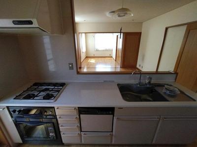 3SLDK Two-Generation Home in Kitakyushu with Duplicate Facilities — Image 2, Yahatahigashi, Fukuoka