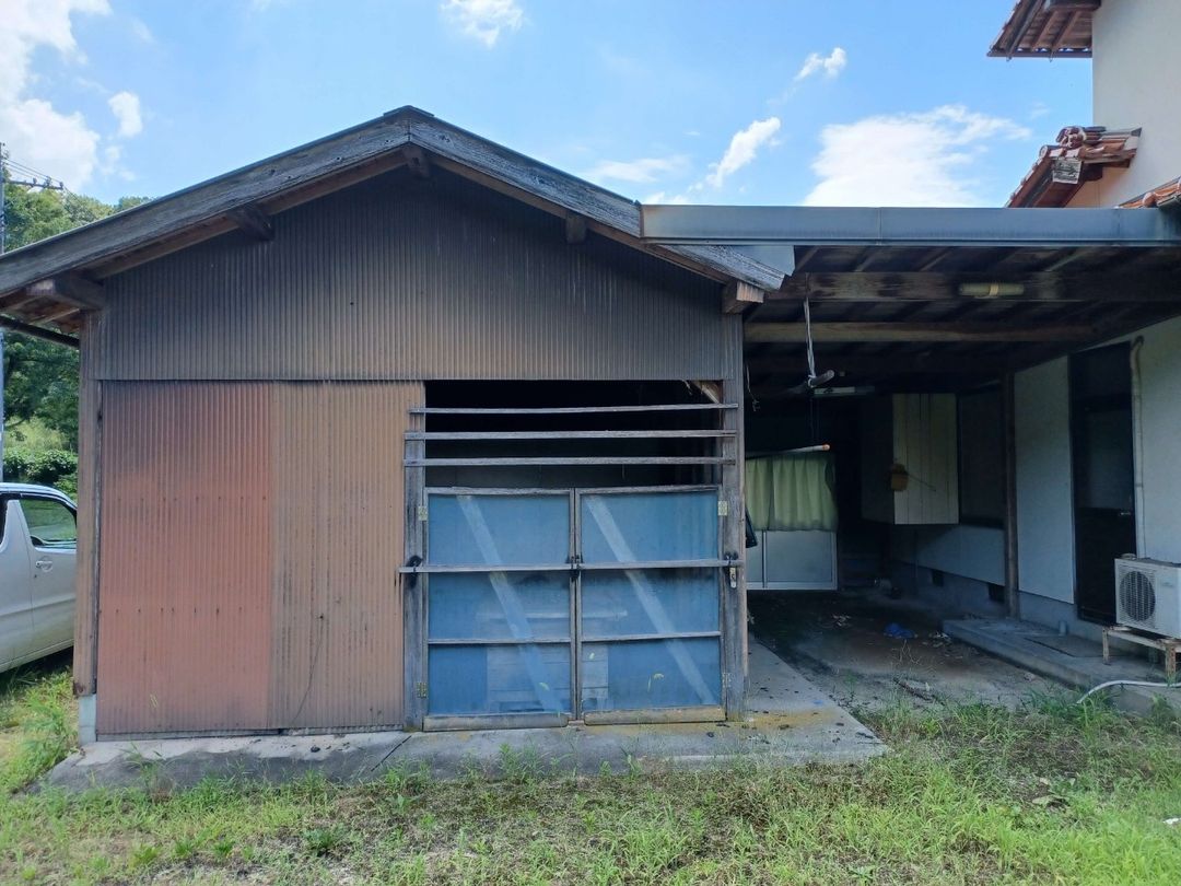 Spacious 6LDK House in Kisuki with Scenic Views - Thumbnail 2